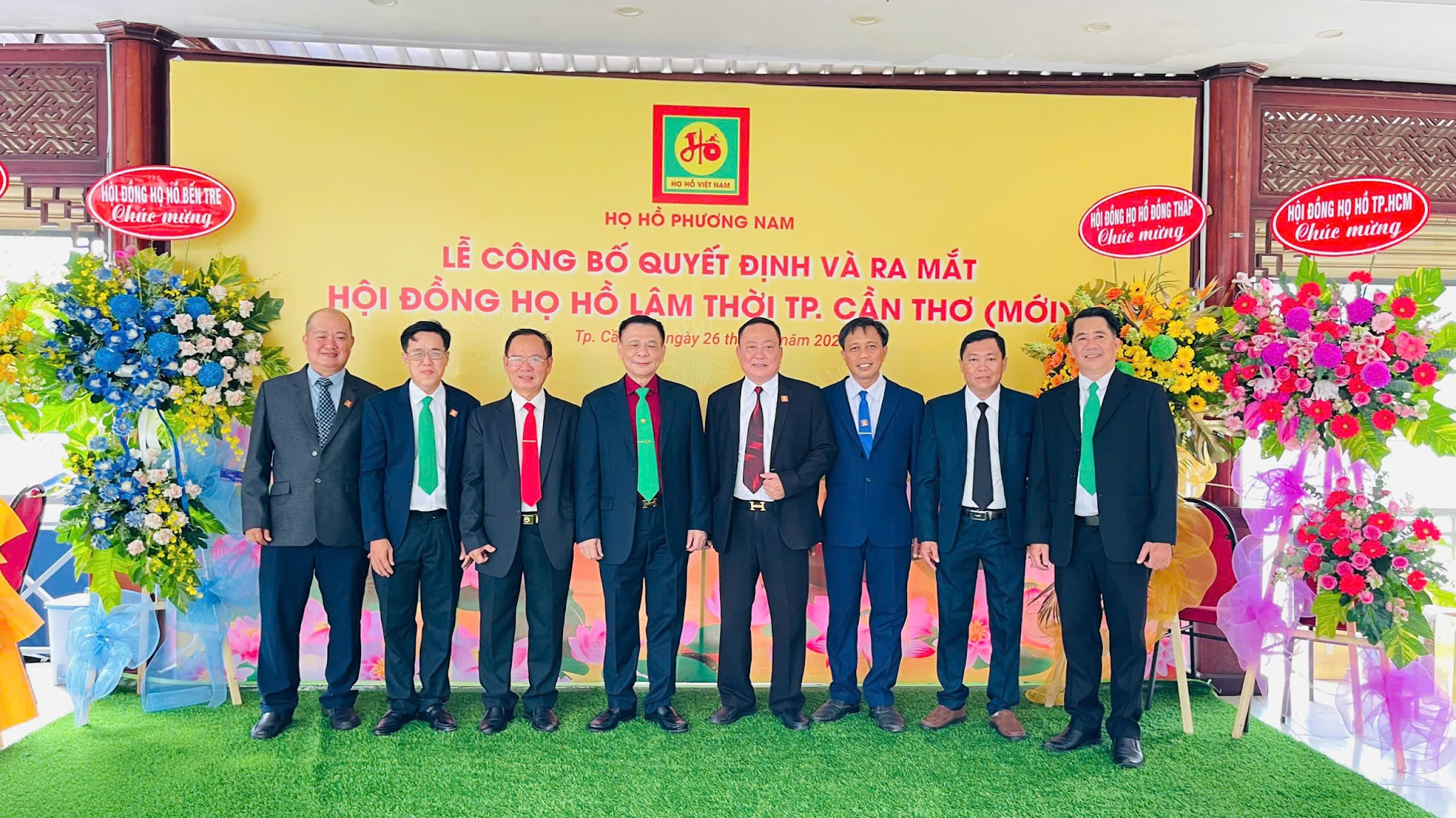 Sự Cống Hiến Và Trách Nhiệm Trong Việc Lan Toả Tri Thức Về Dòng Họ Hồ Việt Nam